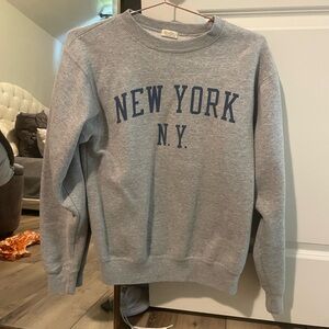 Brandy Melville one size fits all crewneck!